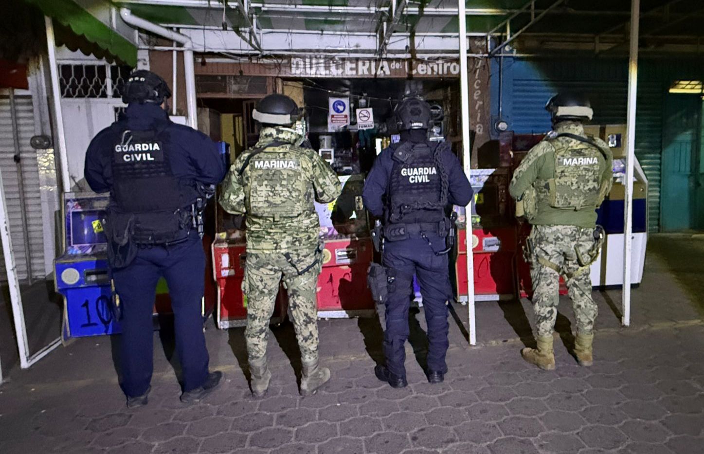 Autoridades aseguran máquinas tragamonedas durante cateos en Zamora